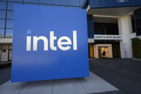 Sau 6 tháng, Intel vẫn đang chờ giải ngân 8,5 tỷ USD từ Đạo luật Chips
