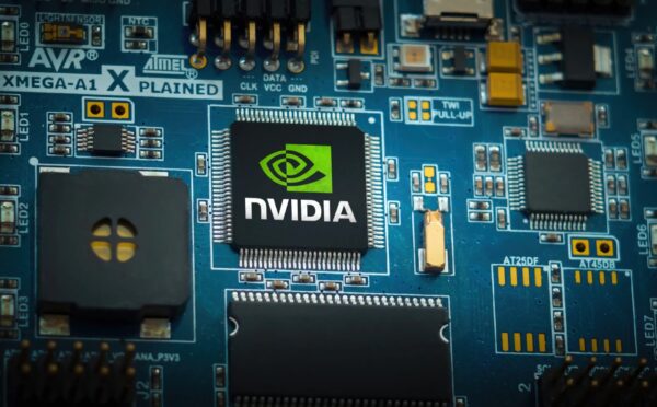 Lỗ hổng Rowhammer tấn công Nvidia GPU Workstation GDDR6