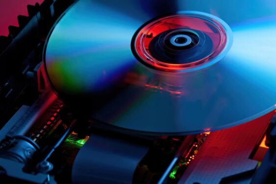 Fujitsu vẫn giữ ổ đĩa Blu-ray trên laptop – Đáp ứng nhu cầu độc đáo của người Nhật