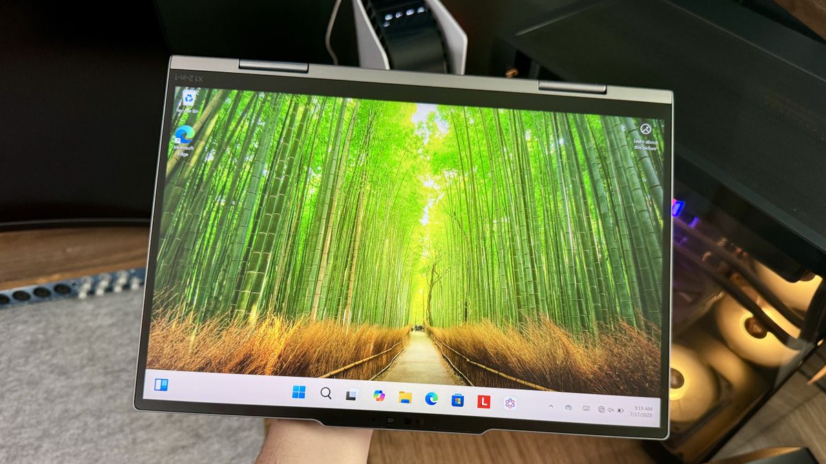 Cấu hình và thông số: hai hướng đầu tư khác nhau Cấu hình và thông số: hai hướng đầu tư khác nhau